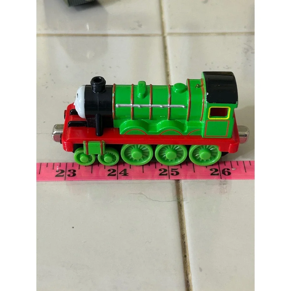 Thomas & Friends Take-n-Play Henry the Green Engine Die-Cast Metal Train 2009